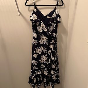 NWT Dex Floral Dress Medium